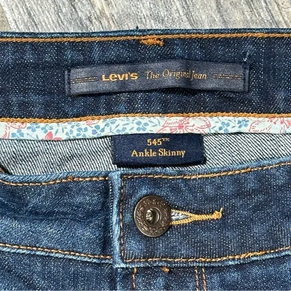 Ladies LEVI’S 545 Dark Wash 545 Ankle Skinny Jeans 16 - Picture 4 of 10